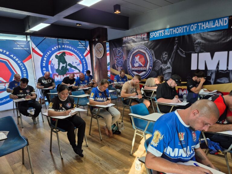 LINE_ALBUM_2025.2.1 _1_250201_1